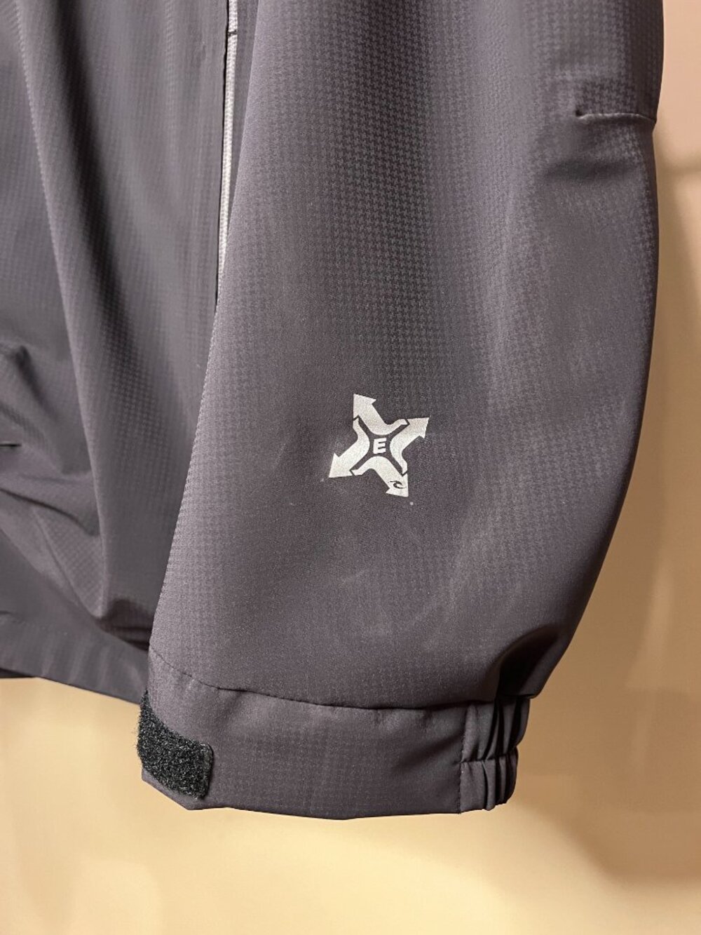 RIPCURL Vintage Snowboard Ski Jacket Waterproof 4-Way Stretch Black Size Large - Picture 9 of 10